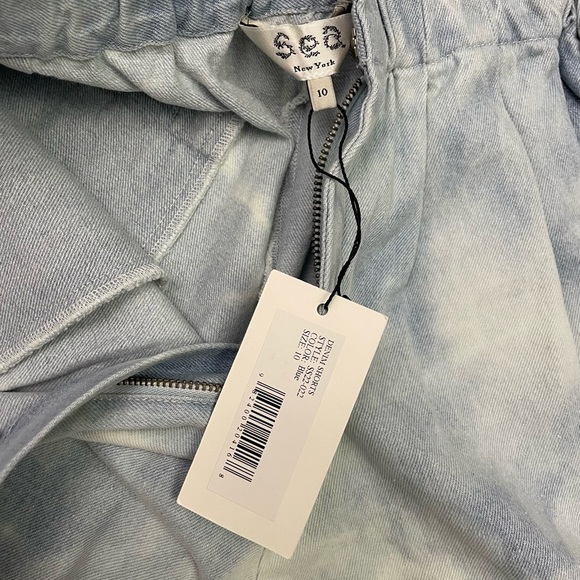 NWT Sea New York Daryl Bleached High Rise Ruffle Hem Denim Shorts Size 10 - Picture 3 of 5